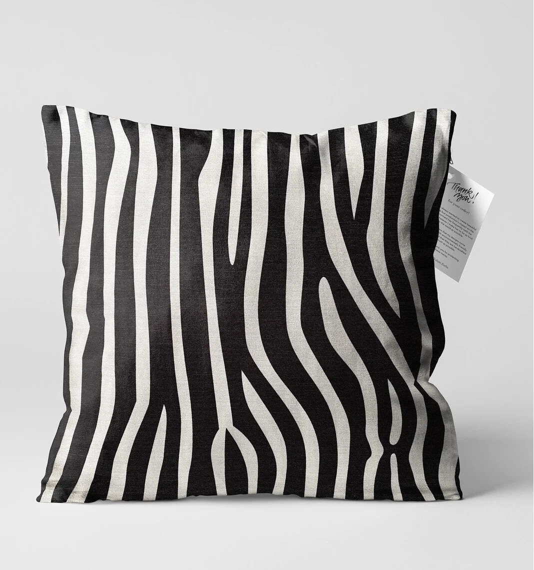 Watercolor Daisy and Leaf Throw Pillow Cover 18x18 Inches Watercolor Daisy and Leaf Throw Pillow Cover 18x18 Inches